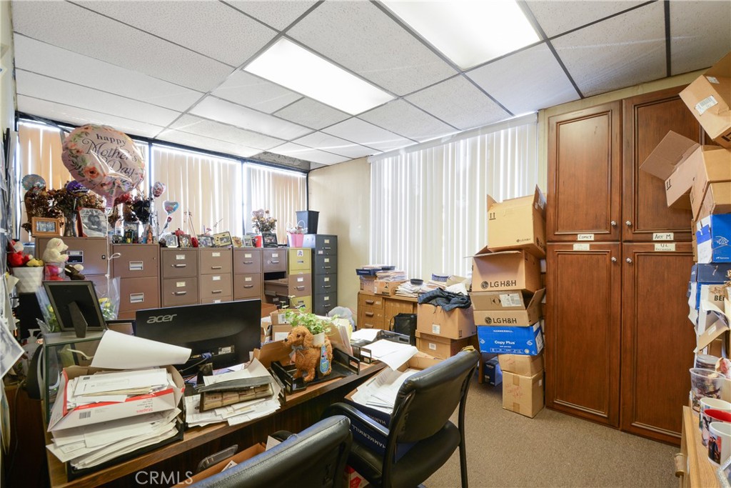 Corner office - 623 Young Street, Santa Ana CA 92705 - photo 11