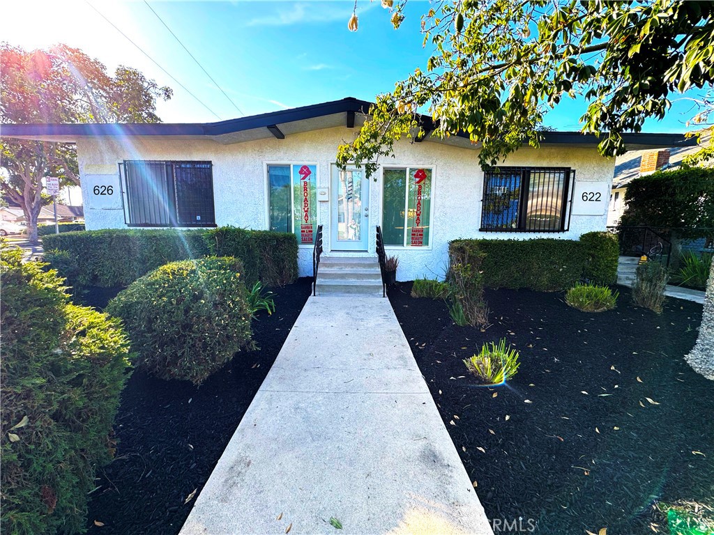 626 S Broadway, Santa Ana CA 92701 - photo 2