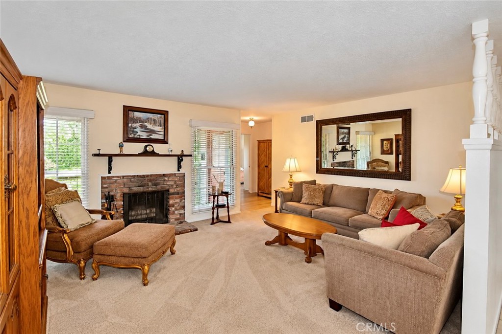 628 S Starboard Street, Santa Ana CA 92704 - photo 3