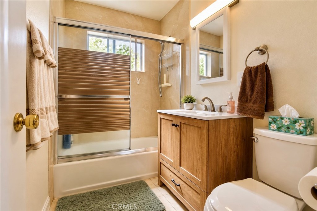 628 S Starboard Street, Santa Ana CA 92704 - photo 9