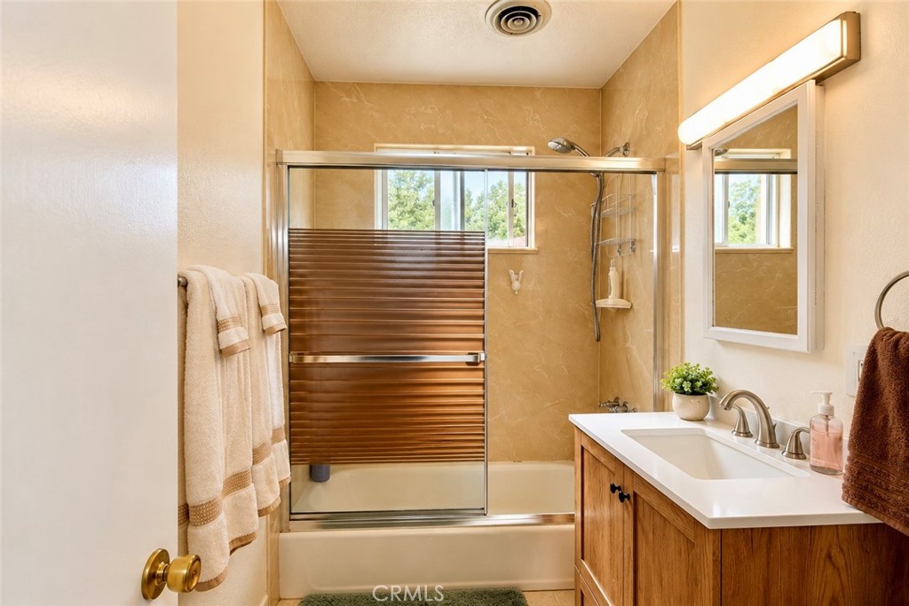 628 S Starboard Street, Santa Ana CA 92704 - photo 10