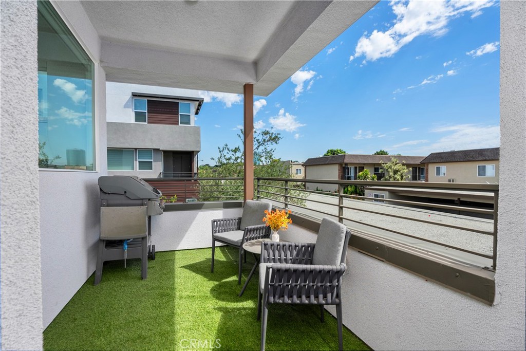 651 S Lyon Street, Santa Ana CA 92705 - photo 16