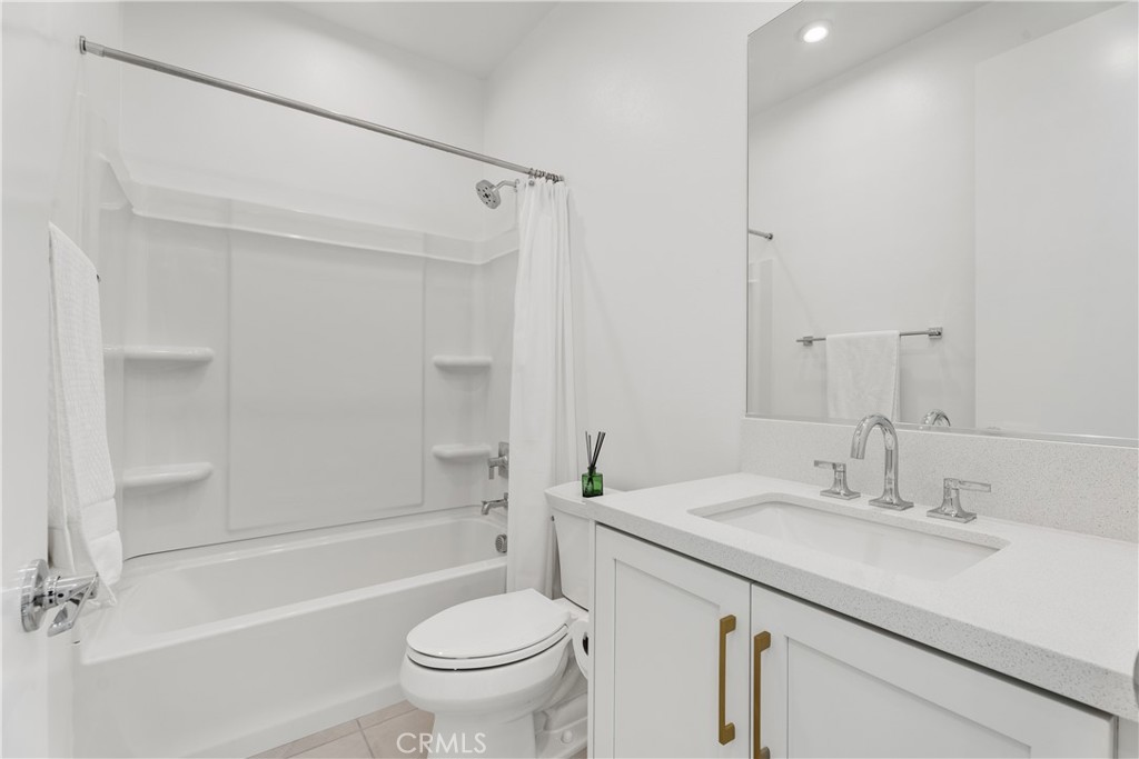 651 S Lyon Street, Santa Ana CA 92705 - photo 22