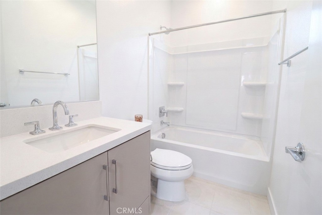 681 S Lyon St, Santa Ana CA 92705 - photo 14