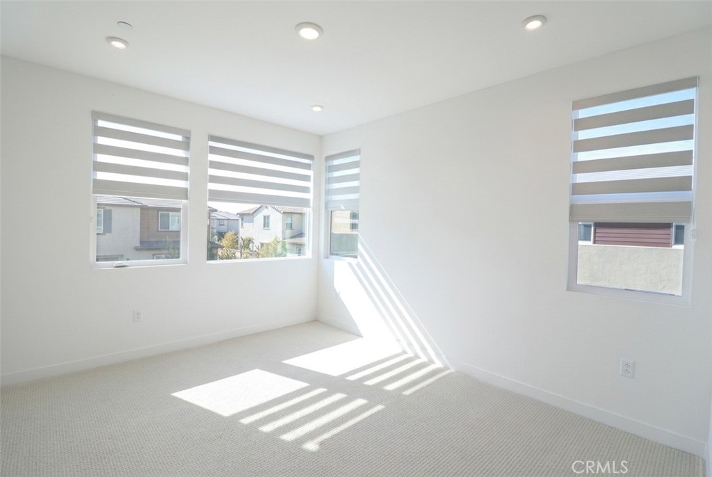 681 S Lyon St, Santa Ana CA 92705 - photo 15