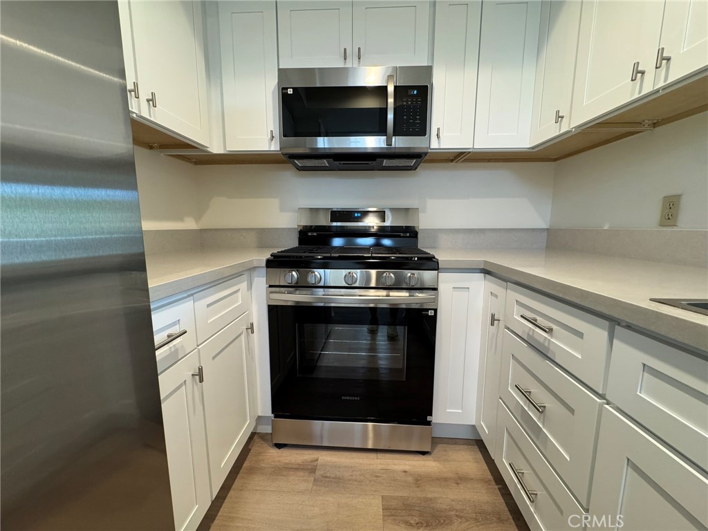 700 W 3rd B107, Santa Ana CA 92701 - photo 1