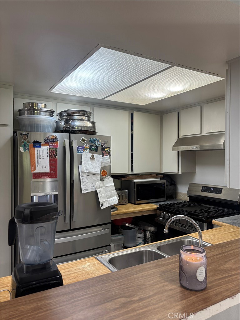700 W 3rd, Santa Ana CA 92701 - photo 3