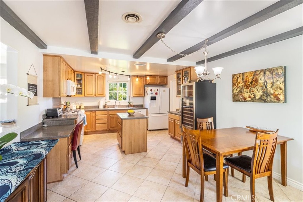 kitchen/dining - 702 S Arapaho, Santa Ana CA 92704 - photo 7