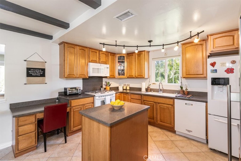 702 S Arapaho, Santa Ana CA 92704 - photo 15