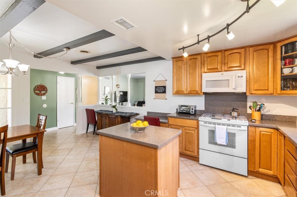 702 S Arapaho, Santa Ana CA 92704 - photo 17