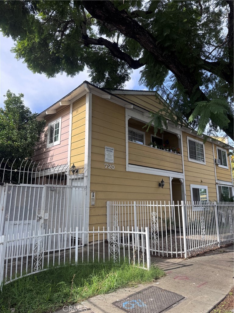 720 N Lacy E, Santa Ana CA 92701 - photo 1
