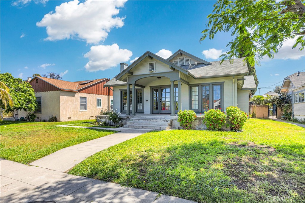 721 S Ross, Santa Ana CA 92701 - photo 1