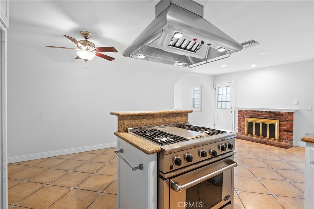722 Sherry, Santa Ana CA 92701 - photo 15