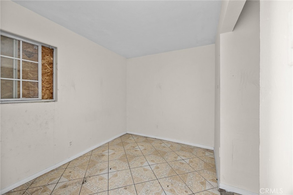 725 S Main Street, Santa Ana CA 92701 - photo 18