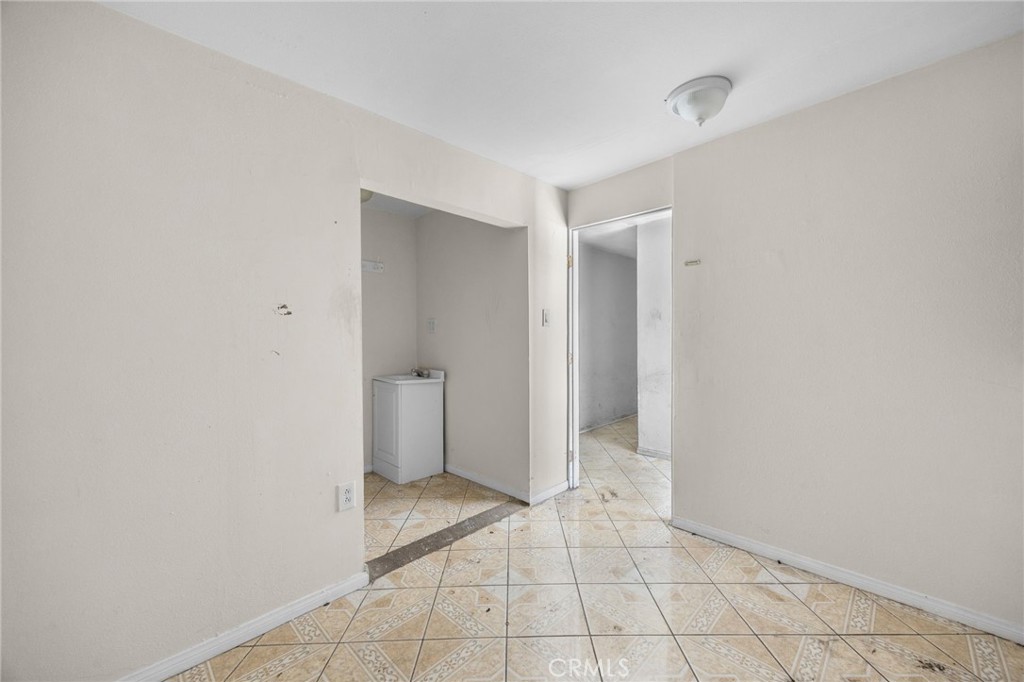 725 S Main Street, Santa Ana CA 92701 - photo 19