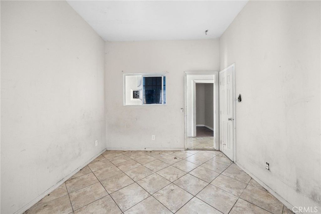 725 S Main Street, Santa Ana CA 92701 - photo 31