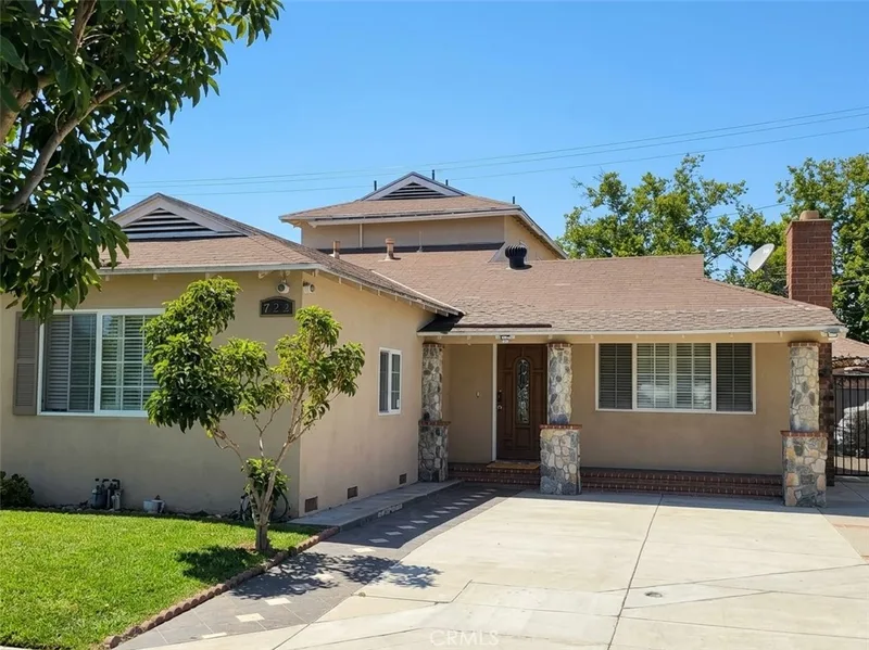 726 S Halladay Street, Santa Ana