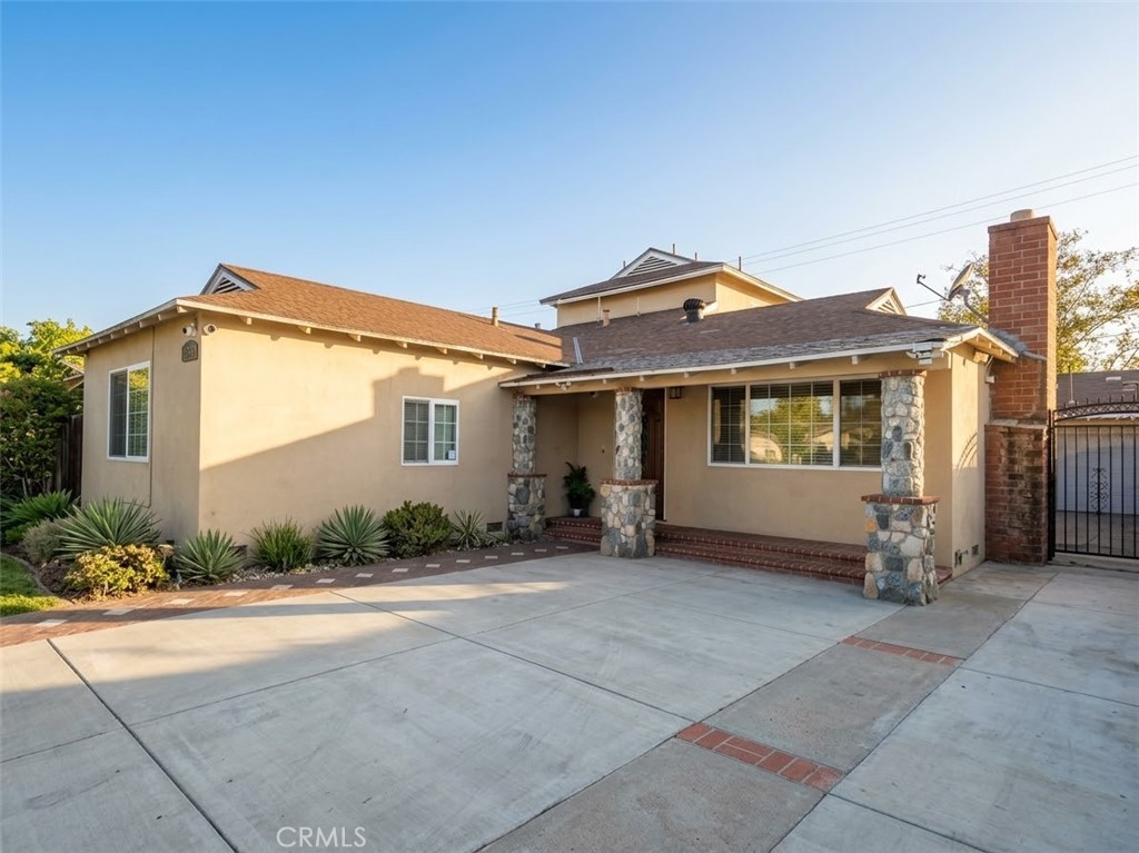Main House - 726 S Halladay Street, Santa Ana CA 92701 - photo 2