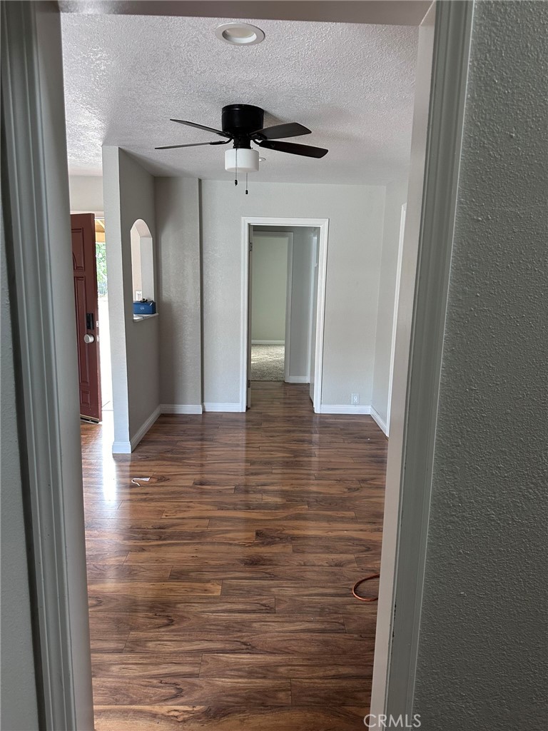 Dining Area - 726 S Halladay Street, Santa Ana CA 92701 - photo 11