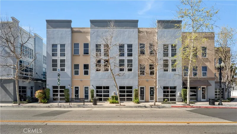 728 N. Santiago Street, Santa Ana, CA 92701