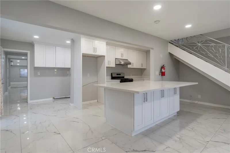 805 N Euclid Street, Santa Ana