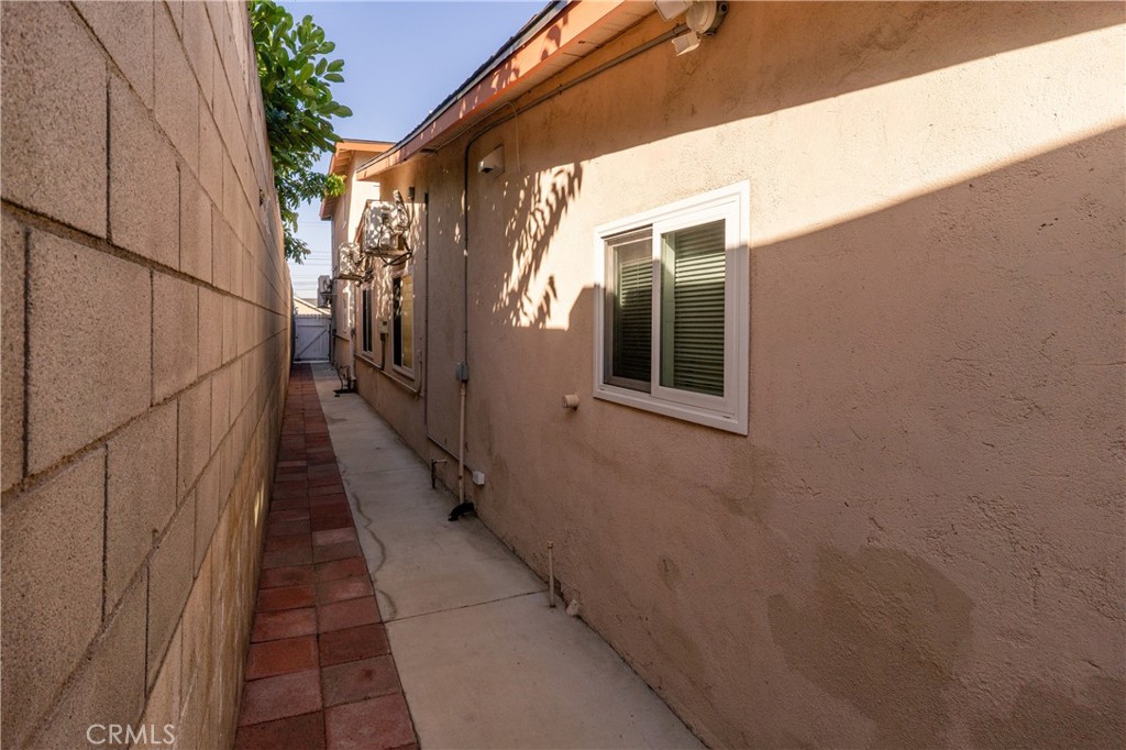 805 N Euclid Street, Santa Ana CA 92703 - photo 58