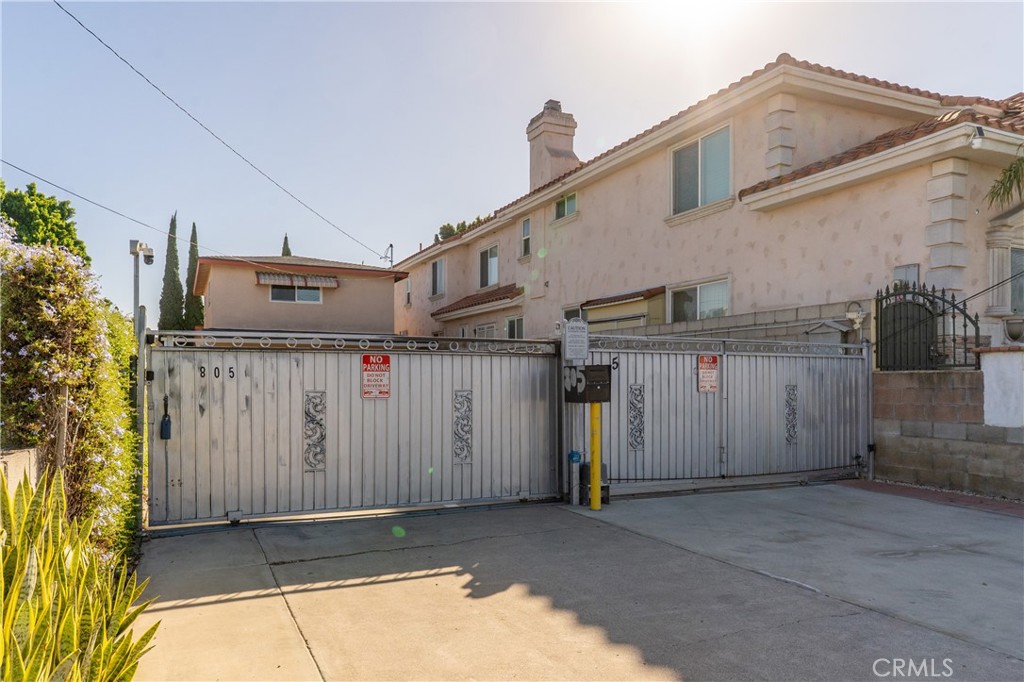 805 N Euclid Street, Santa Ana CA 92703 - photo 60