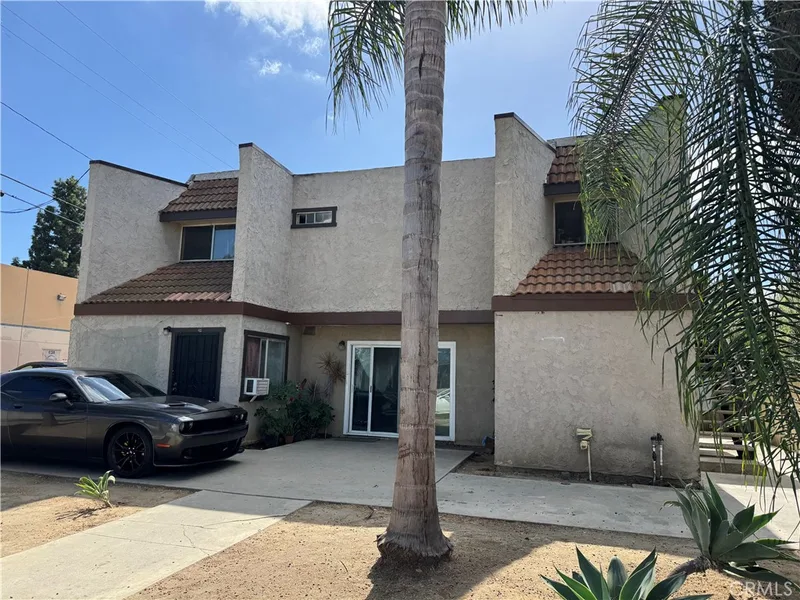 812 E Santa Ana Boulevard A-D, Santa Ana, CA 92701