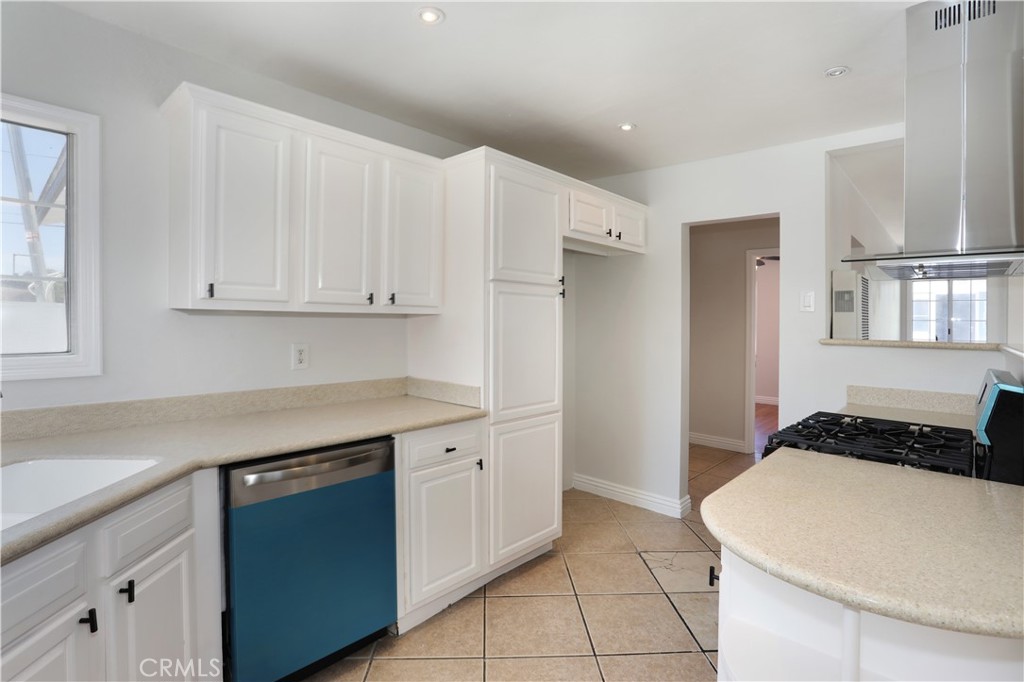 812 N Louise, Santa Ana CA 92703 - photo 11