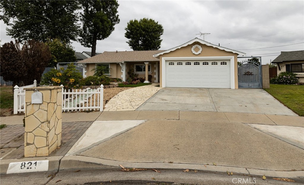 821 S Corta, Santa Ana CA 92704 - photo 1