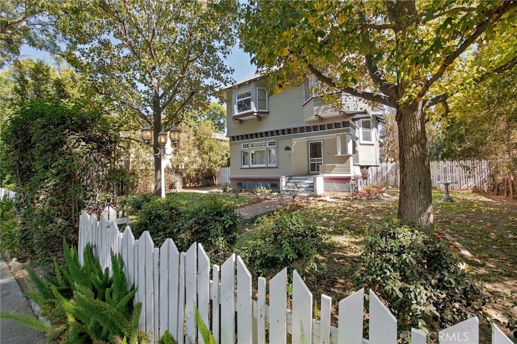 825 N Lacy, Santa Ana CA 92701 - photo 4