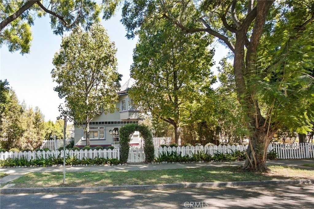 825 N Lacy, Santa Ana CA 92701 - photo 10