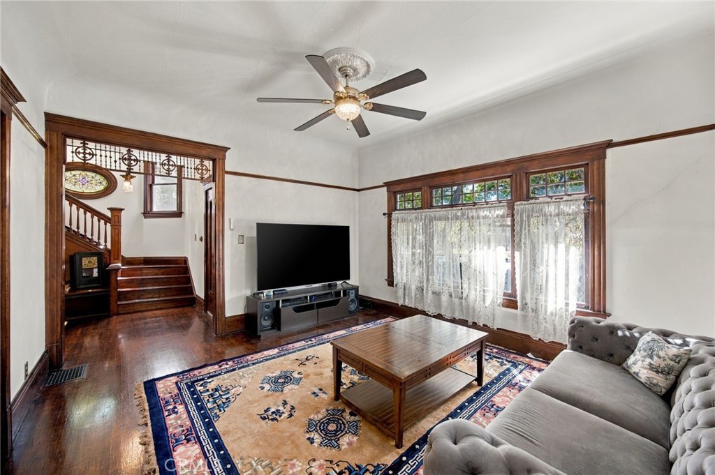 825 N Lacy, Santa Ana CA 92701 - photo 15