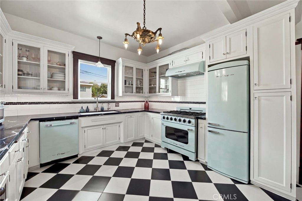 825 N Lacy, Santa Ana CA 92701 - photo 23