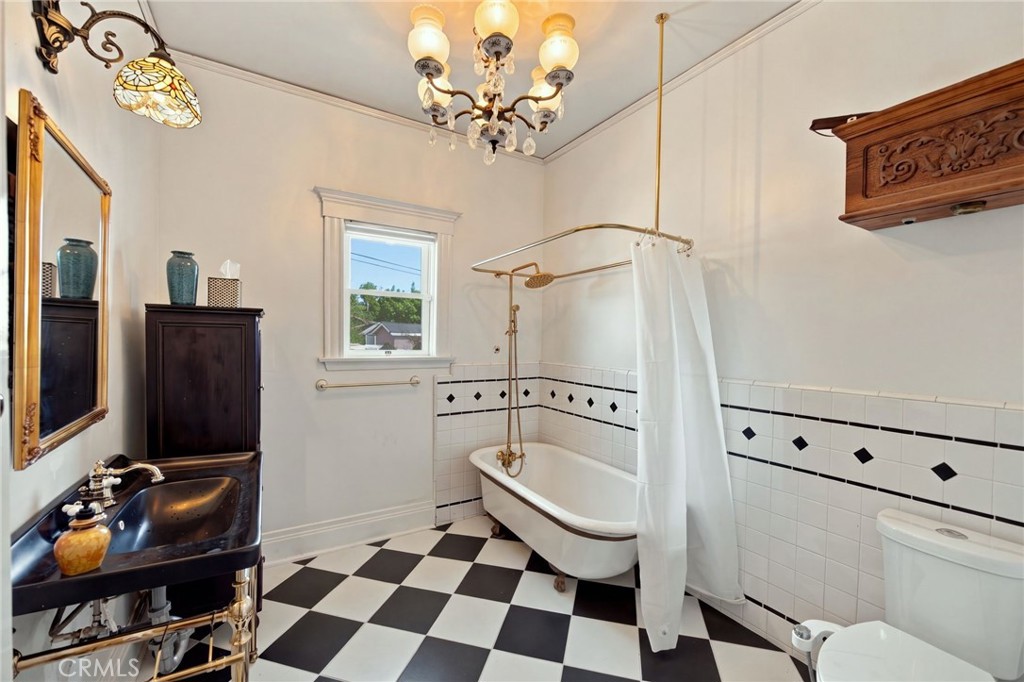 825 N Lacy, Santa Ana CA 92701 - photo 27