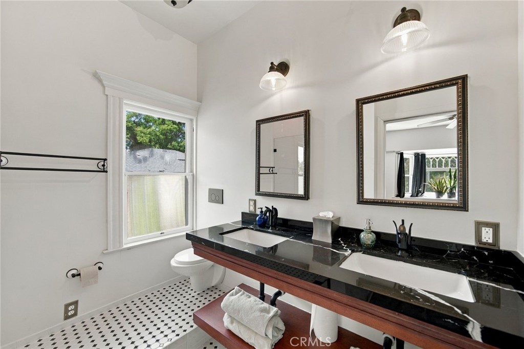 825 N Lacy, Santa Ana CA 92701 - photo 32