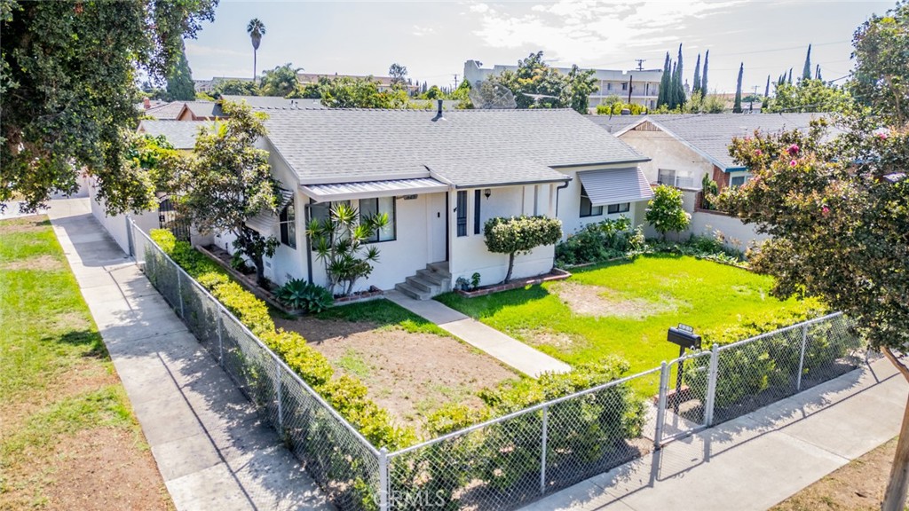 825 N Raitt Street, Santa Ana CA 92703 - photo 1