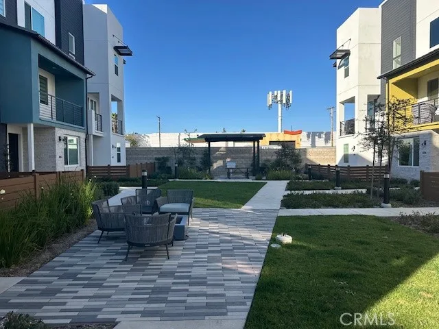 828 S Harbor, Santa Ana, CA 92704