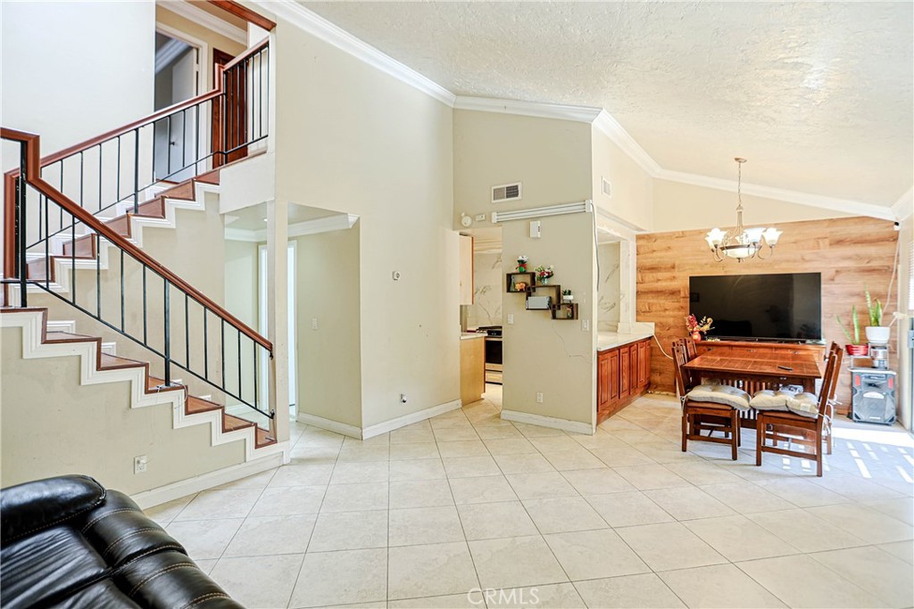 833 Amberwood, Santa Ana CA 92703 - photo 6