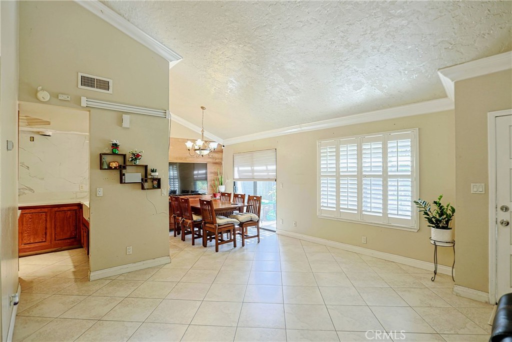 833 Amberwood, Santa Ana CA 92703 - photo 8