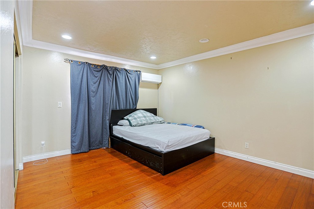 833 Amberwood, Santa Ana CA 92703 - photo 14