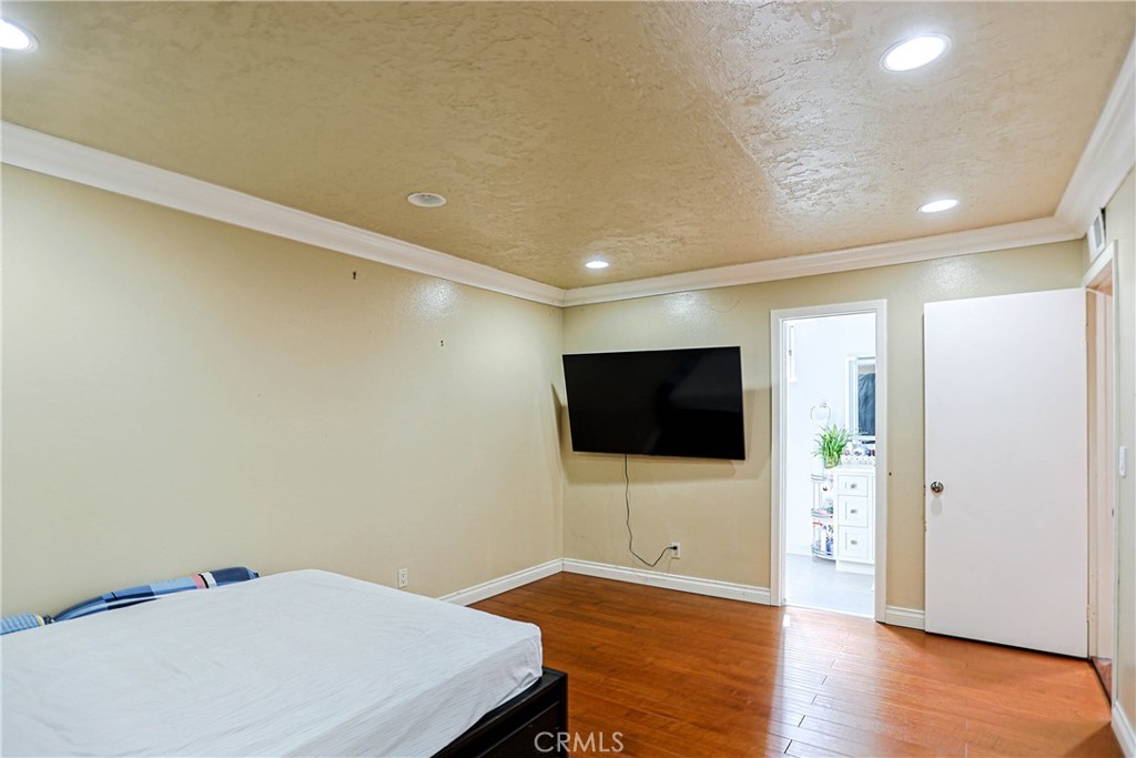 833 Amberwood, Santa Ana CA 92703 - photo 16