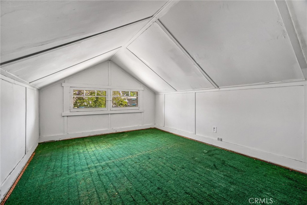 Attic Space - 839 French Street, Santa Ana CA 92701 - photo 23