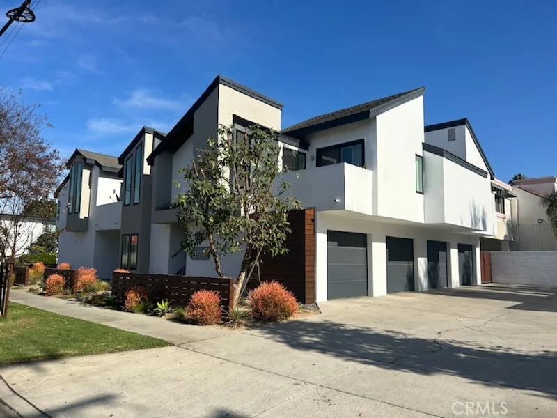 849 N Van Ness Avenue, Santa Ana, CA 92701
