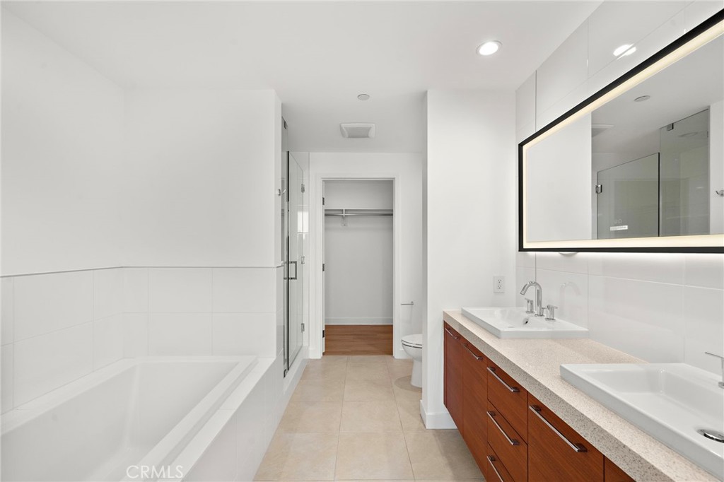 9 Macarthur Place 1102, Santa Ana CA 92707 - photo 25