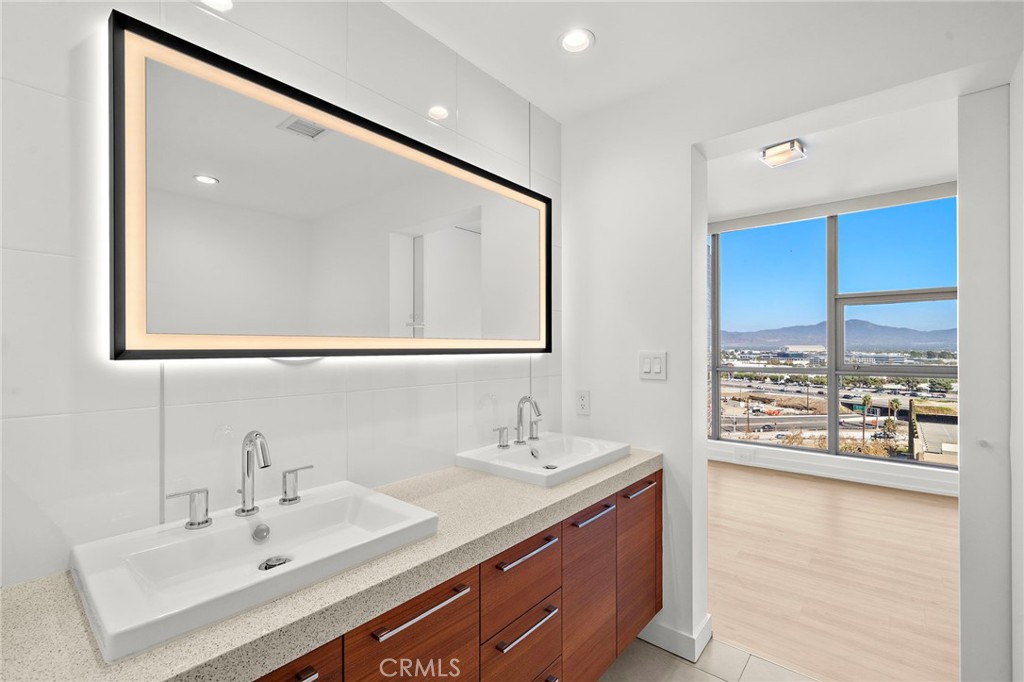 9 Macarthur Place 1102, Santa Ana CA 92707 - photo 26