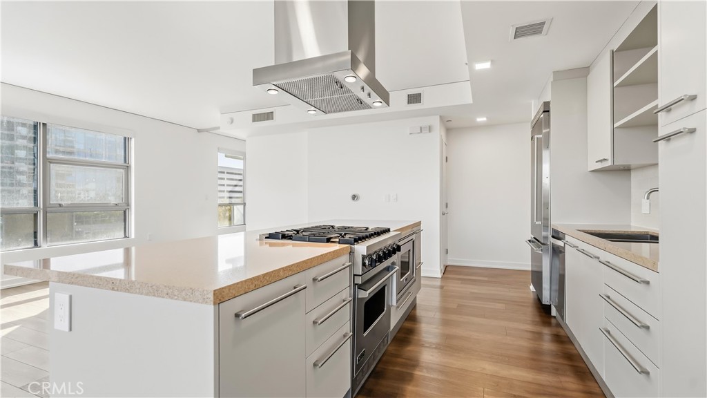9 MacArthur Place N503, Santa Ana CA 92707 - photo 20
