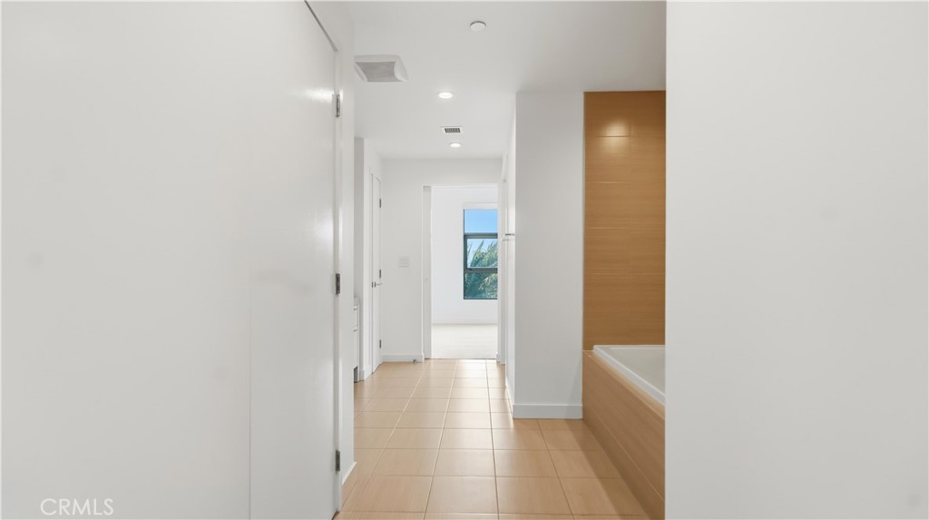 9 MacArthur Place N503, Santa Ana CA 92707 - photo 28