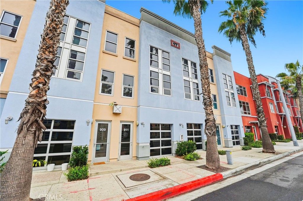 911 E Santa Ana, Santa Ana CA 92701 - photo 1