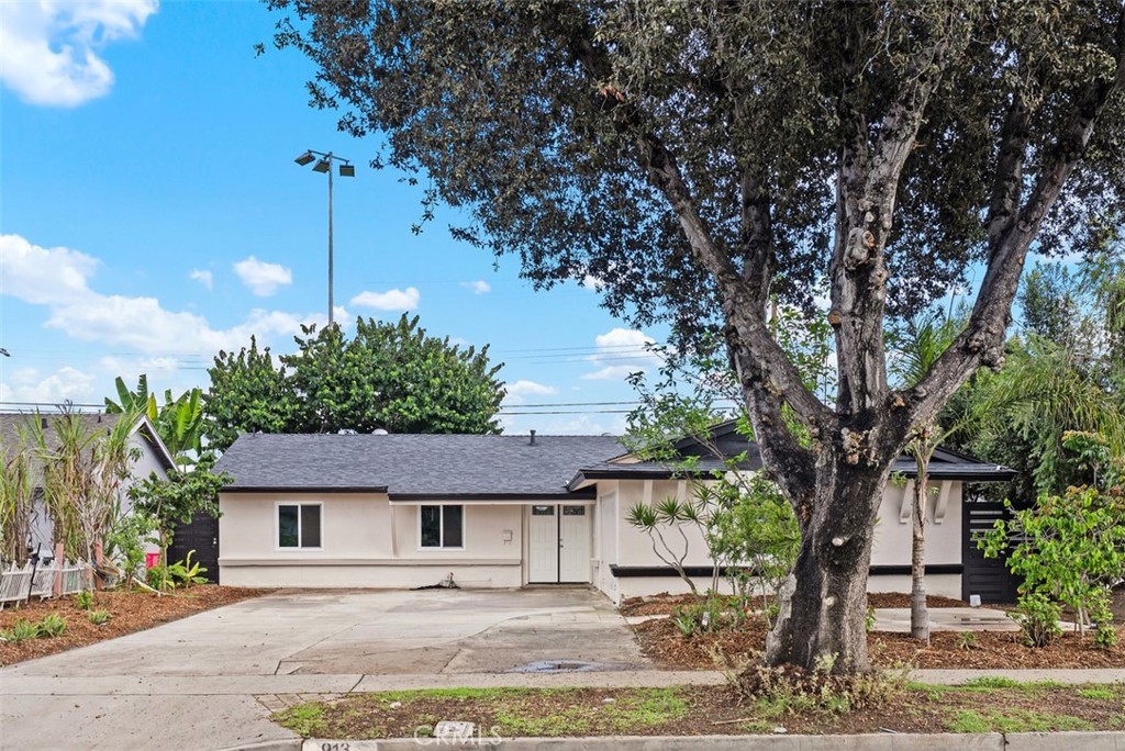 913 S Diamond, Santa Ana CA 92704 - photo 1